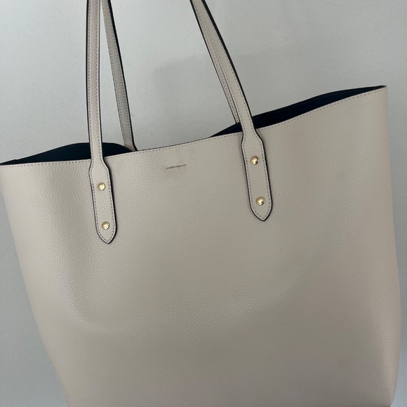 Coach Tote Bag (Chalk/Pebbled Leather) - Picture 2 of 2